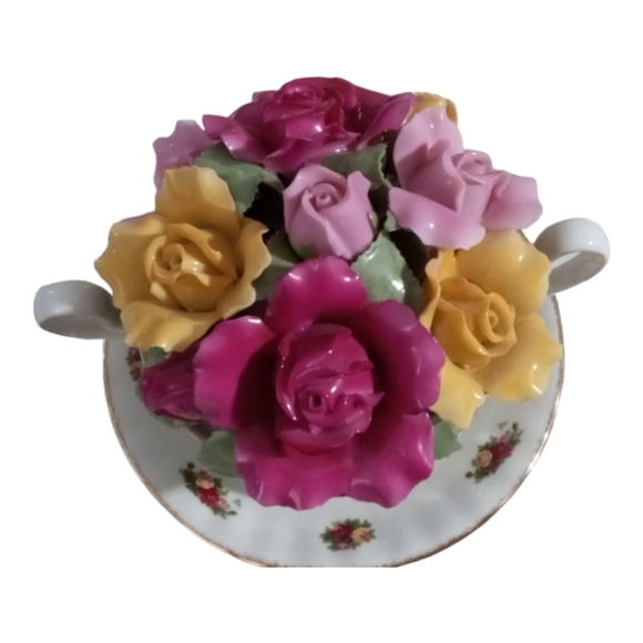 Royal Albert Old Country Roses Cup of Soup Bouquet Music Box READ - Picture 2 of 12